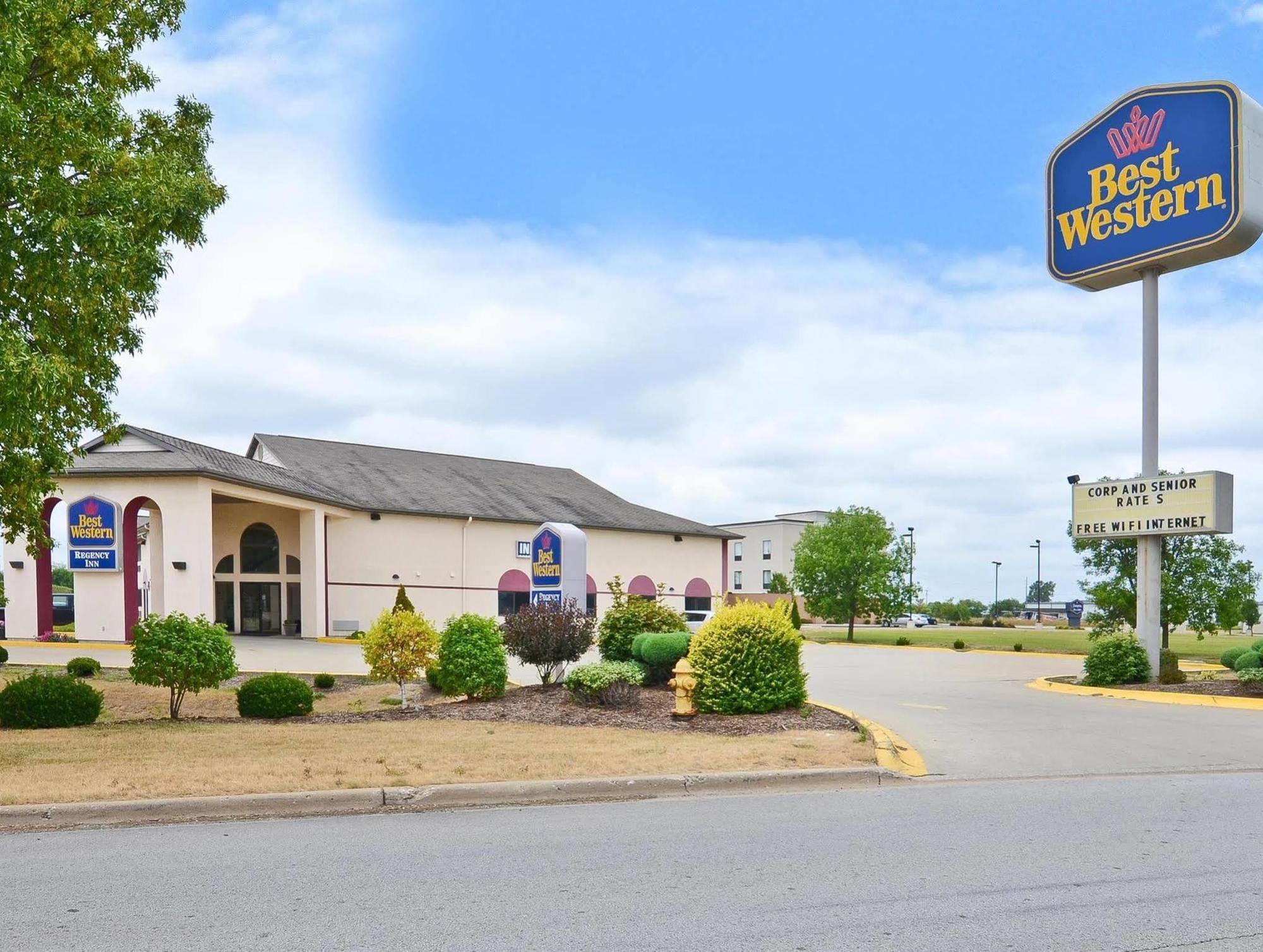 Baymont By Wyndham Danville Il Екстериор снимка