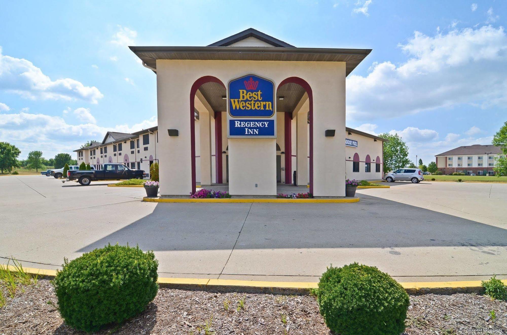 Baymont By Wyndham Danville Il Екстериор снимка