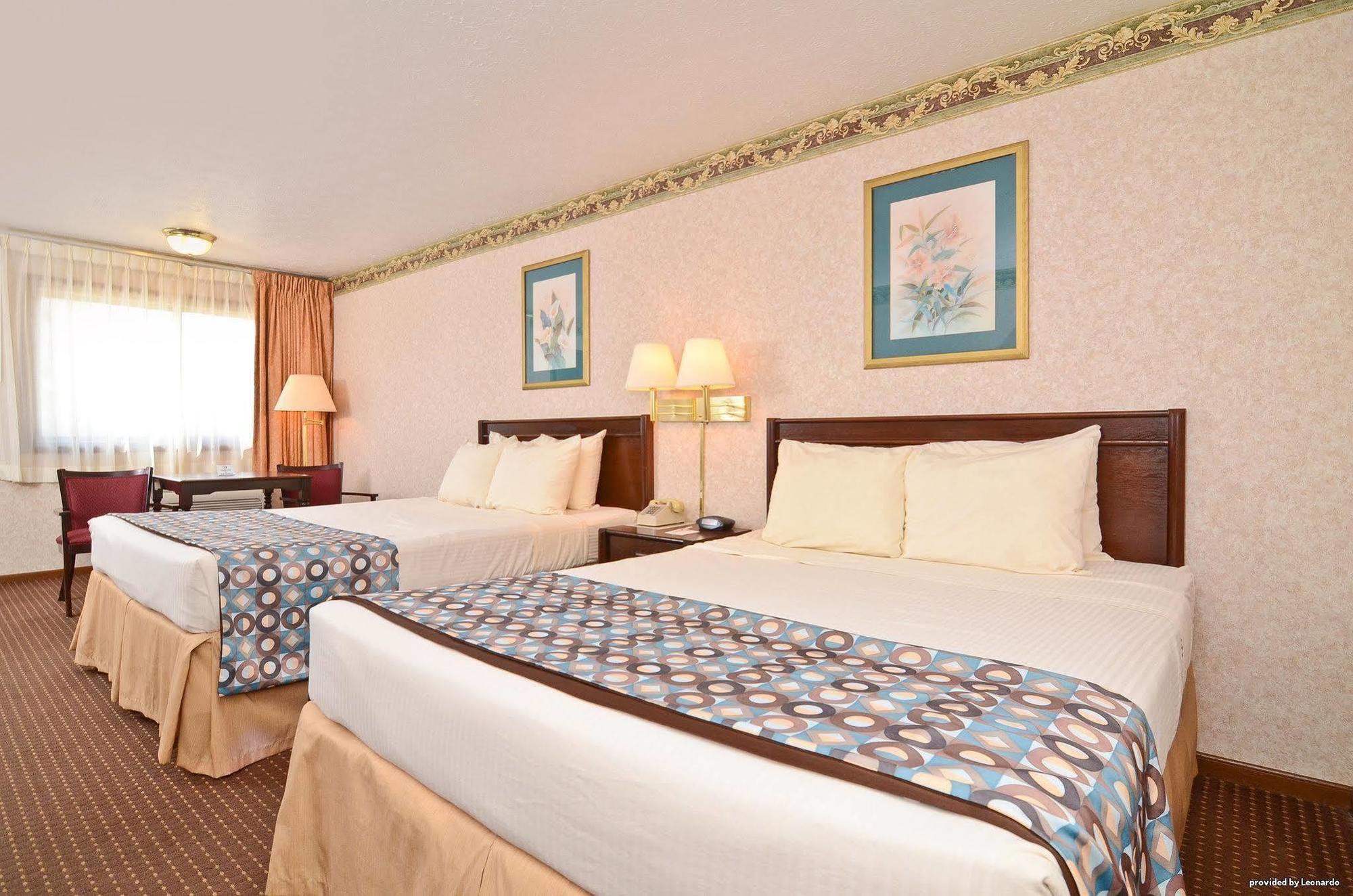 Baymont By Wyndham Danville Il Екстериор снимка
