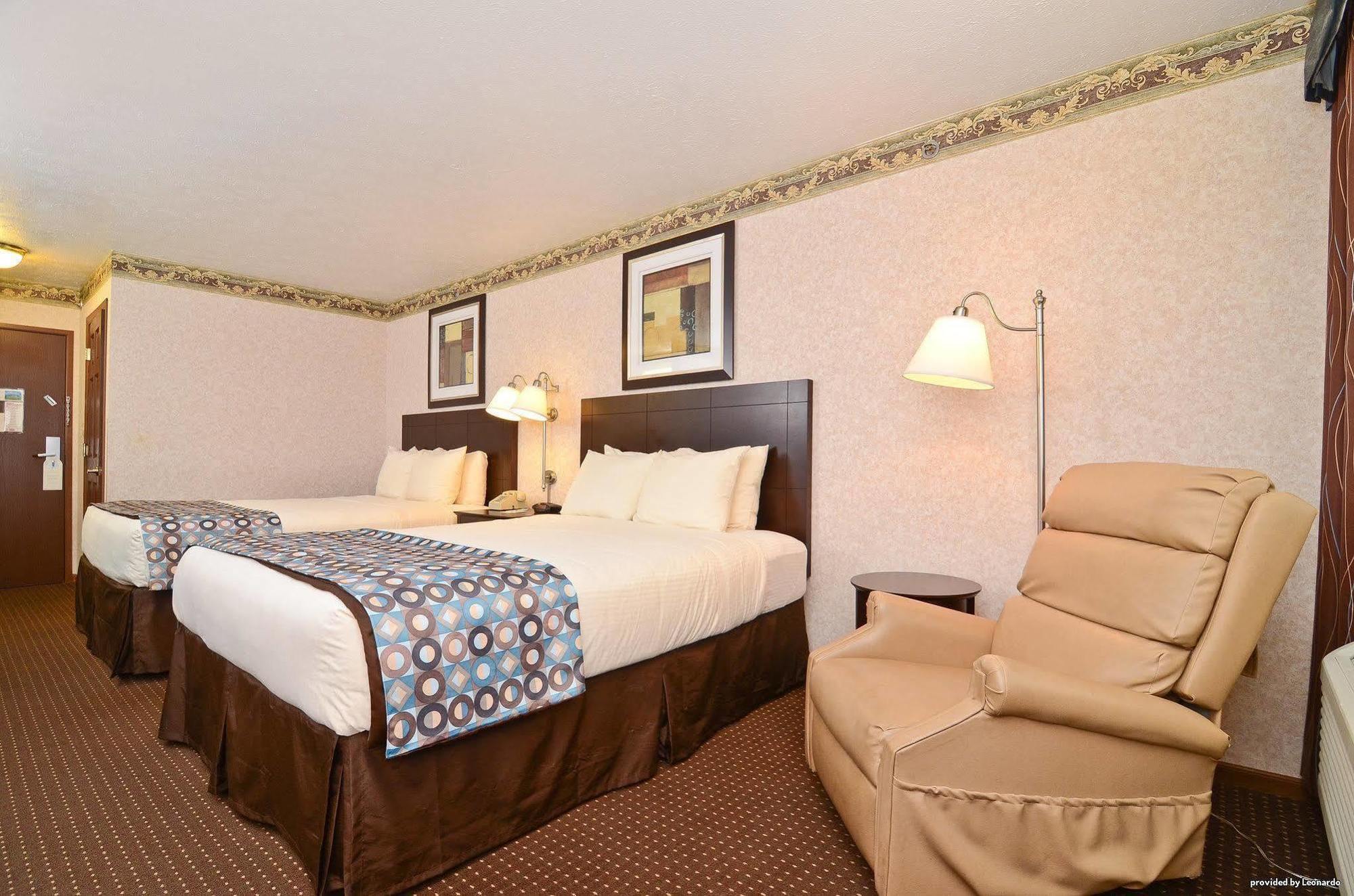 Baymont By Wyndham Danville Il Екстериор снимка