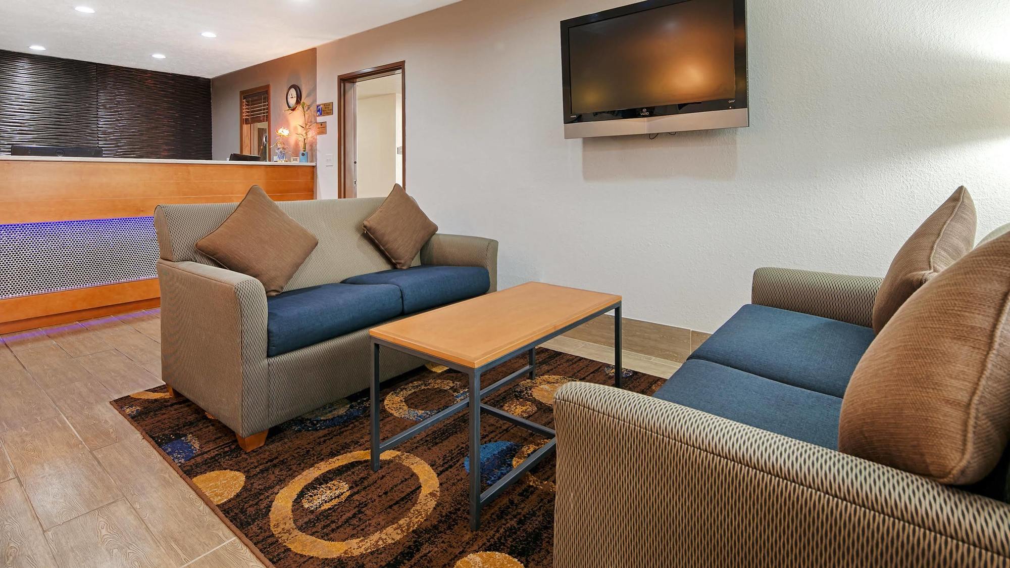 Baymont By Wyndham Danville Il Екстериор снимка